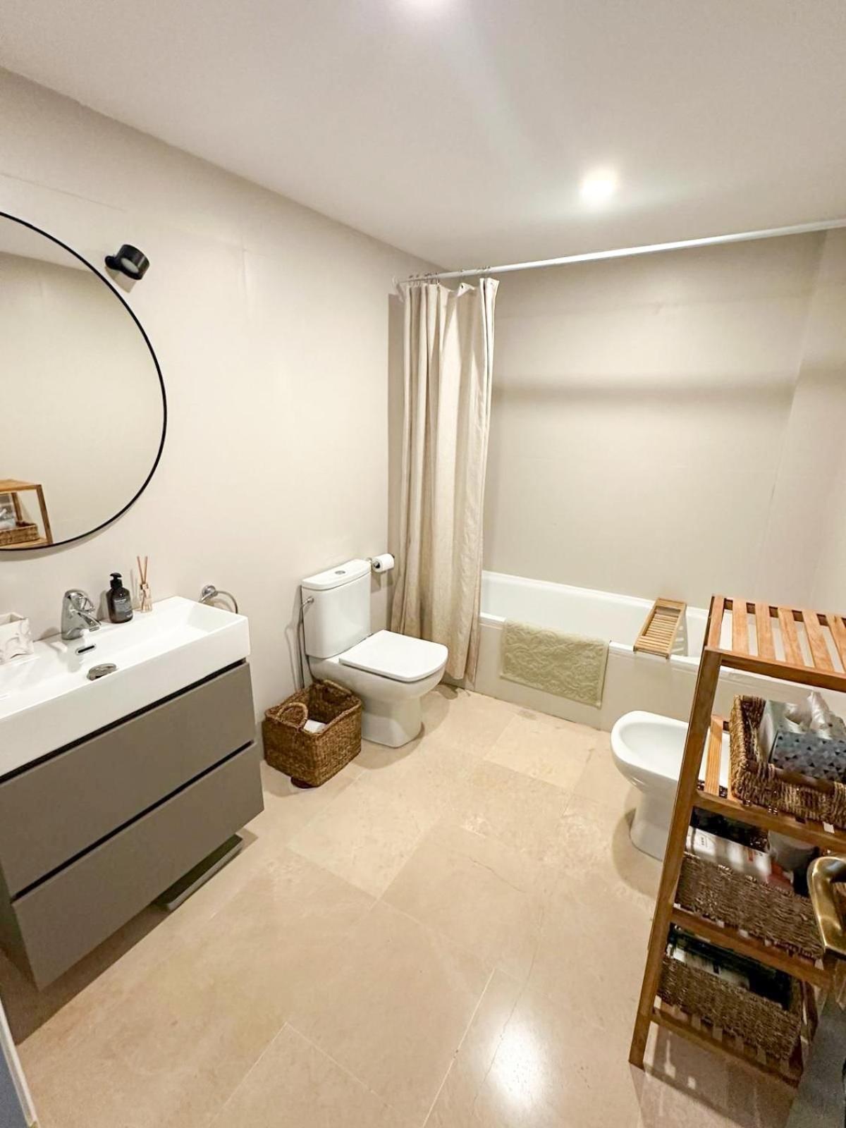Elegant 3br Golden Mile Retreat *