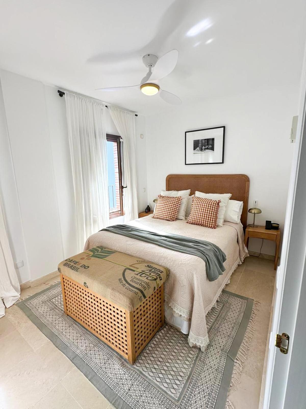 Villa Elegant 3br Golden Mile Retreat